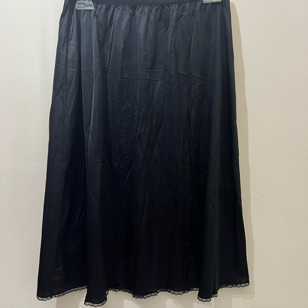 Vanity Fair Vintage Black Slip Lace trim
